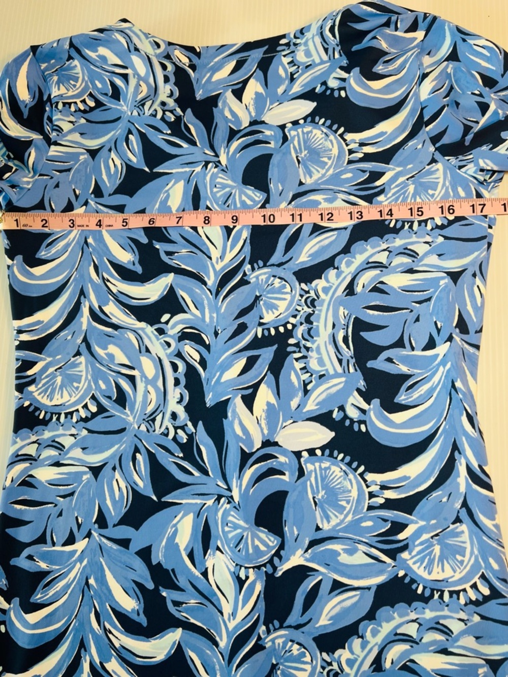Lilly Pulitzer UPF 50 Nadine Dress “Chilly Lilly” size Small - Picture 5 of 12